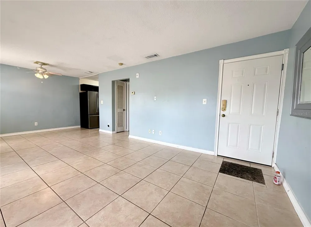 4784 BEACH DRIVE SE #B St Petersburg, FL 33705