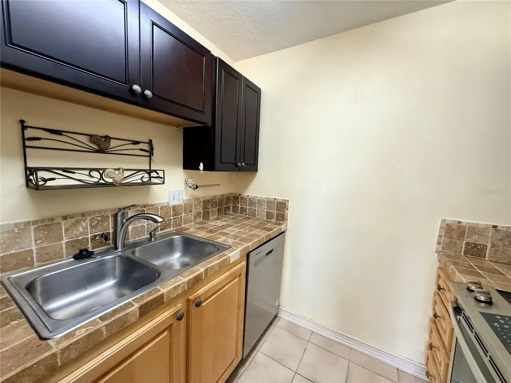 4784 BEACH DRIVE SE #B St Petersburg, FL 33705