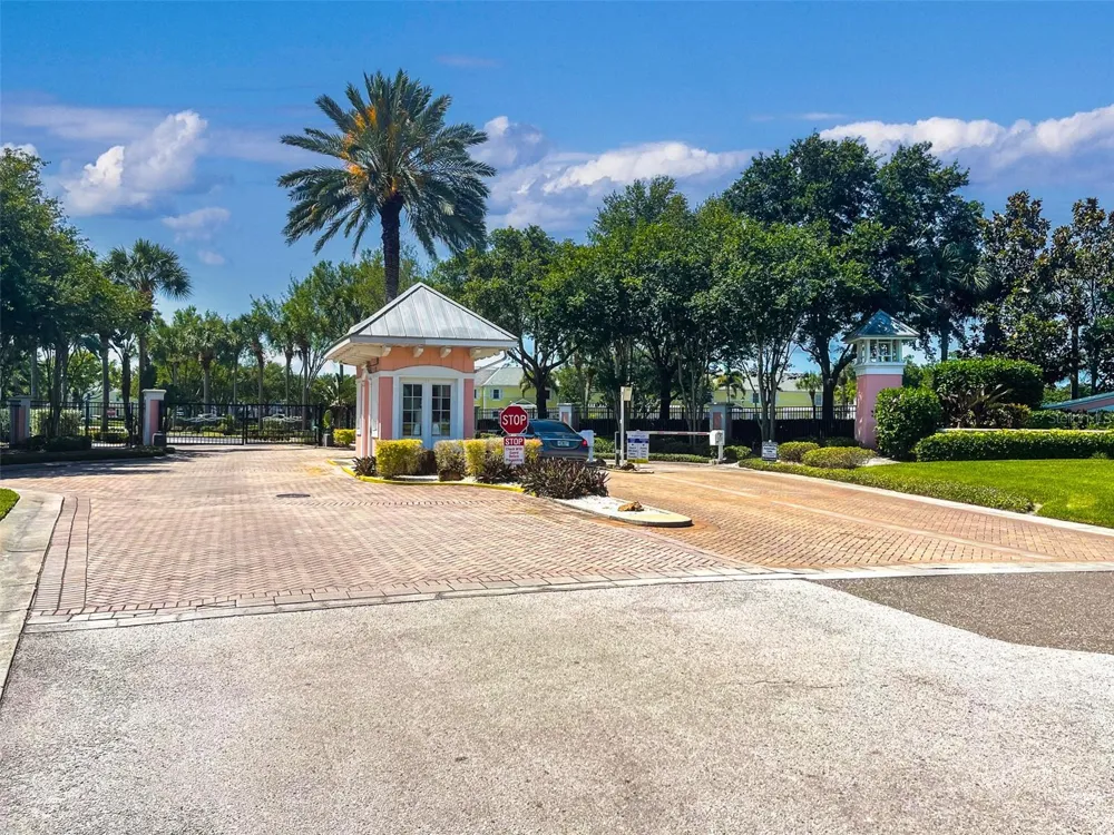 4784 BEACH DRIVE SE #B St Petersburg, FL 33705