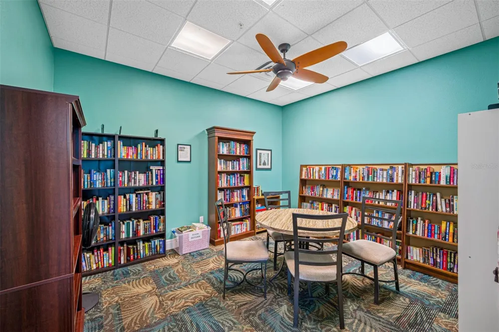 4784 BEACH DRIVE SE #B St Petersburg, FL 33705