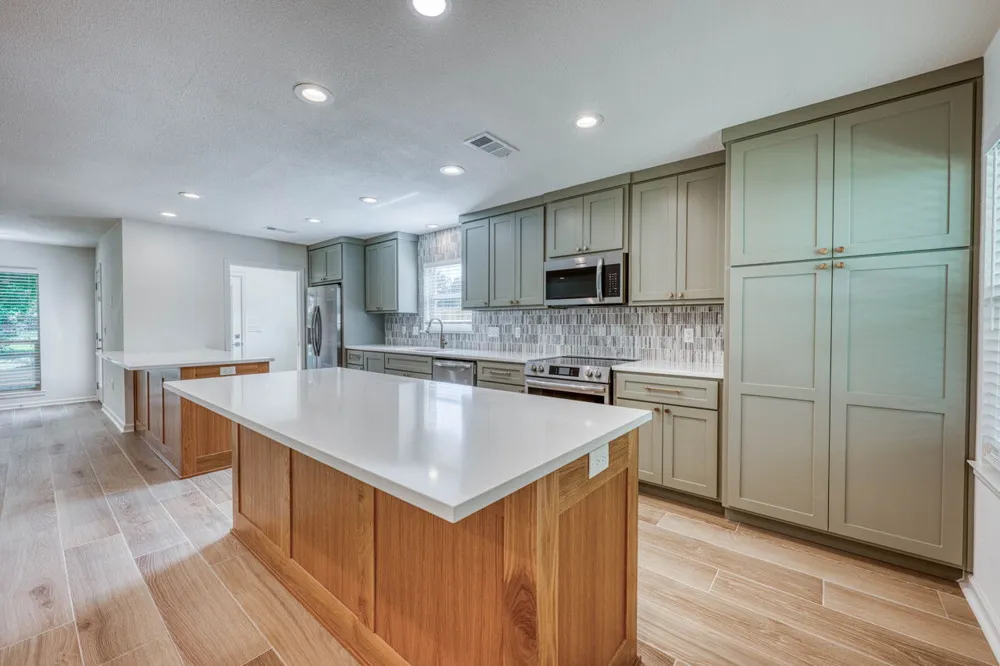 319 Columbine Street Meadowlakes, TX 78654