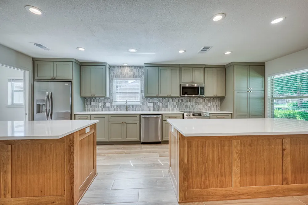 319 Columbine Street Meadowlakes, TX 78654