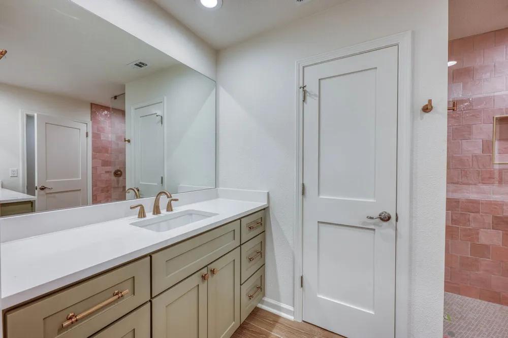319 Columbine Street Meadowlakes, TX 78654