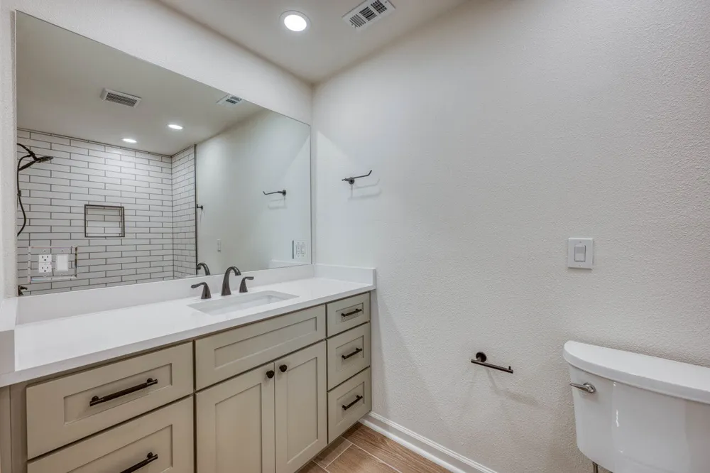 319 Columbine Street Meadowlakes, TX 78654