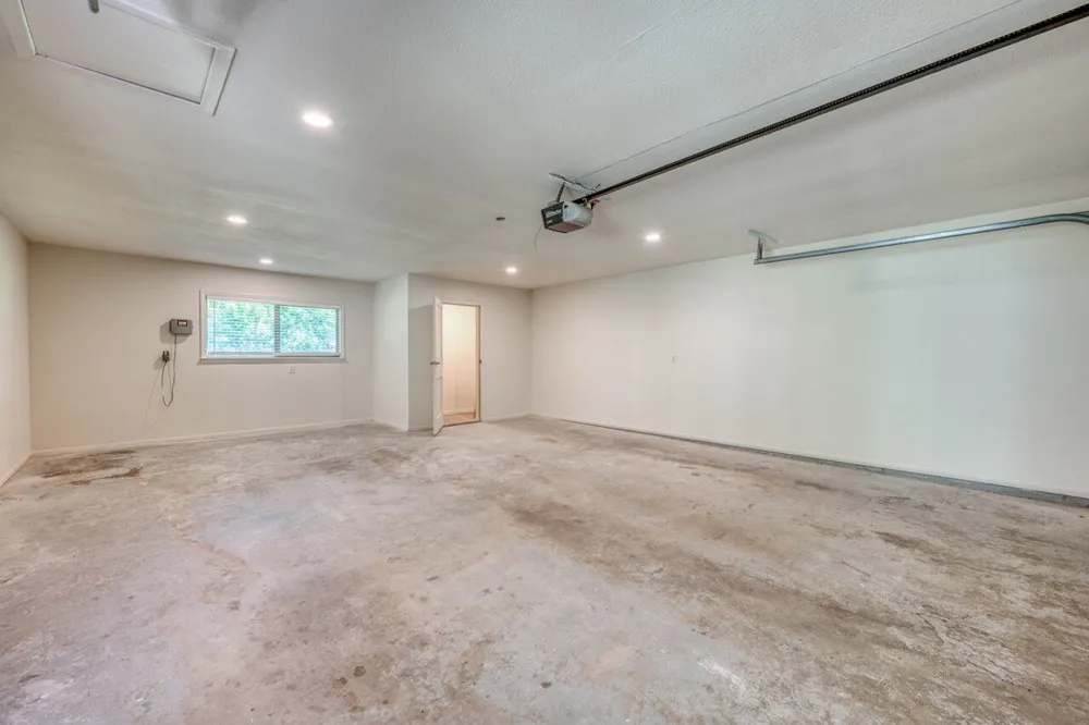 319 Columbine Street Meadowlakes, TX 78654