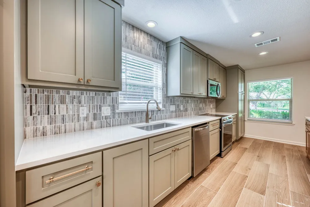 319 Columbine Street Meadowlakes, TX 78654