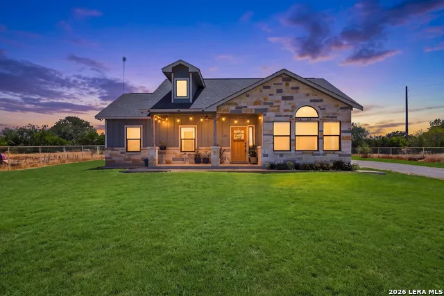 7306 TIFF NICOLE LN Von Ormy, TX 78073