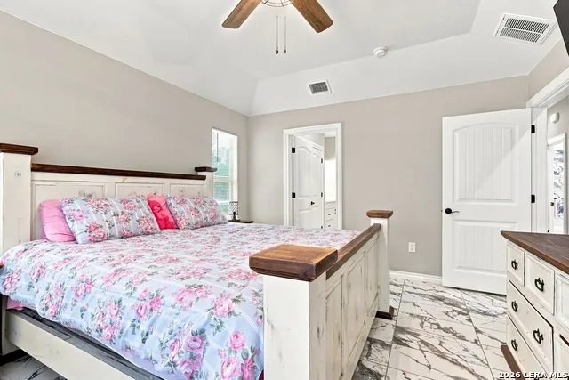7306 TIFF NICOLE LN Von Ormy, TX 78073