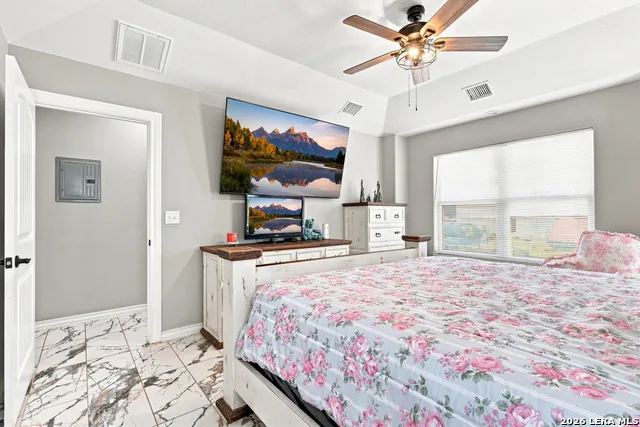 7306 TIFF NICOLE LN Von Ormy, TX 78073
