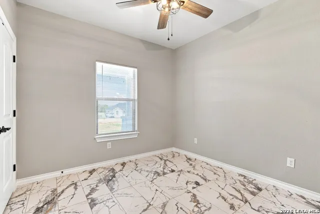 7306 TIFF NICOLE LN Von Ormy, TX 78073