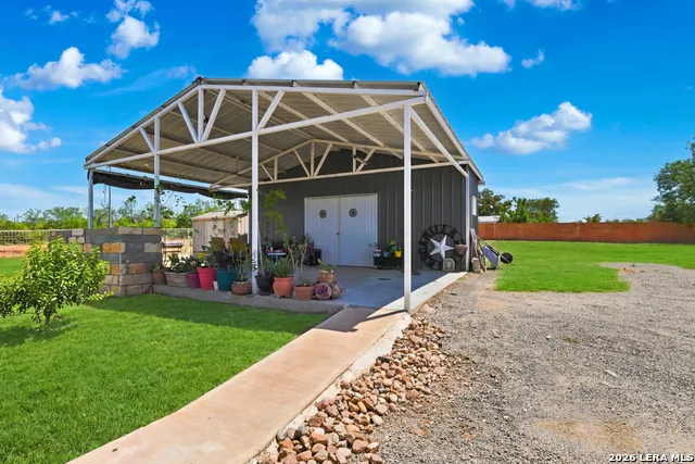 7306 TIFF NICOLE LN Von Ormy, TX 78073