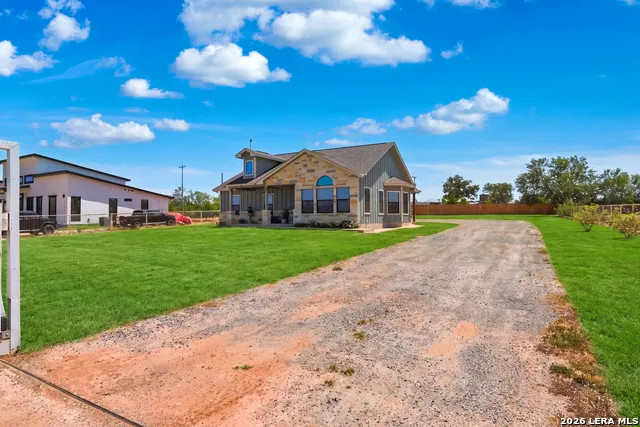 7306 TIFF NICOLE LN Von Ormy, TX 78073