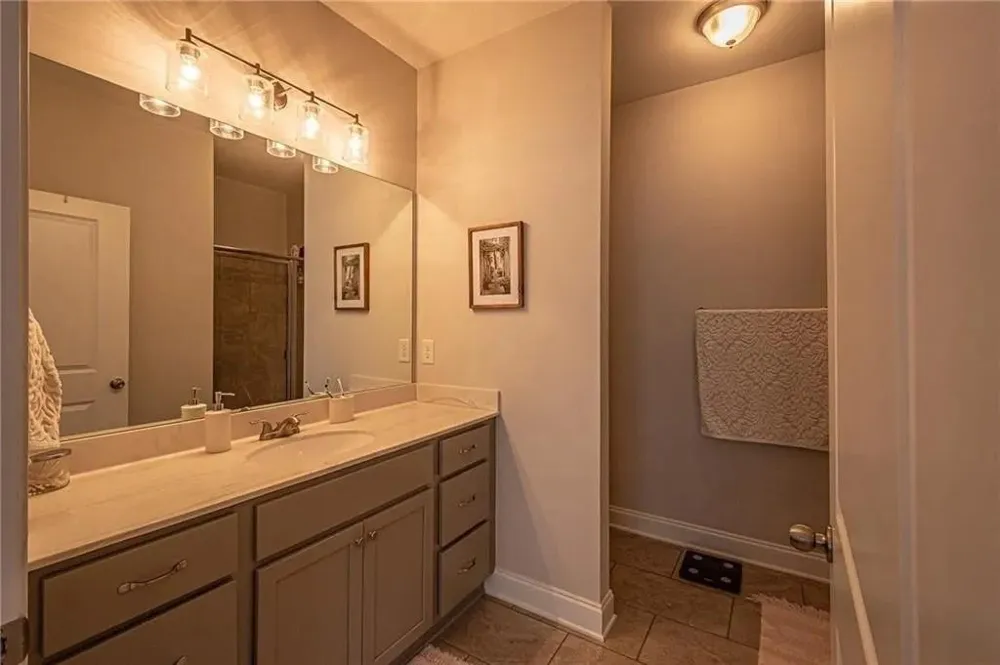 3878 Valley View Court Gainesville, GA 30501