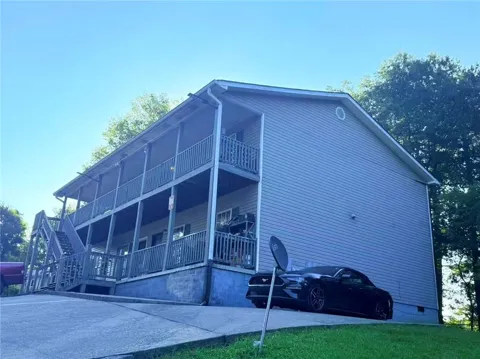 1010 Trammell Street