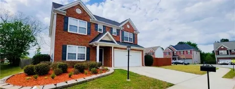 1133 Hawthorn Lane