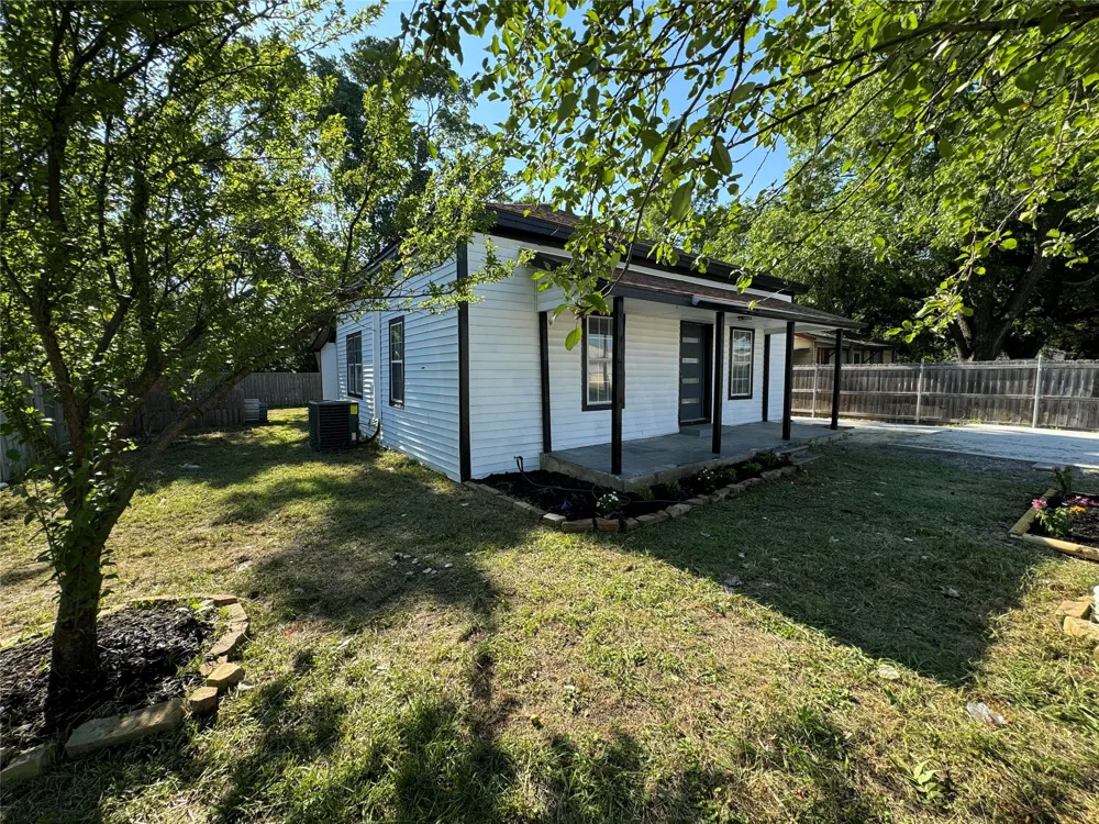 309 S Louisiana Street Celina, TX 75009