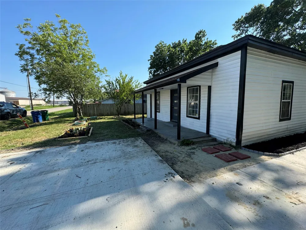 309 S Louisiana Street Celina, TX 75009