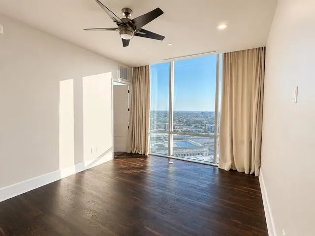 1301 Throckmorton Street #1805 Fort Worth, TX 76102