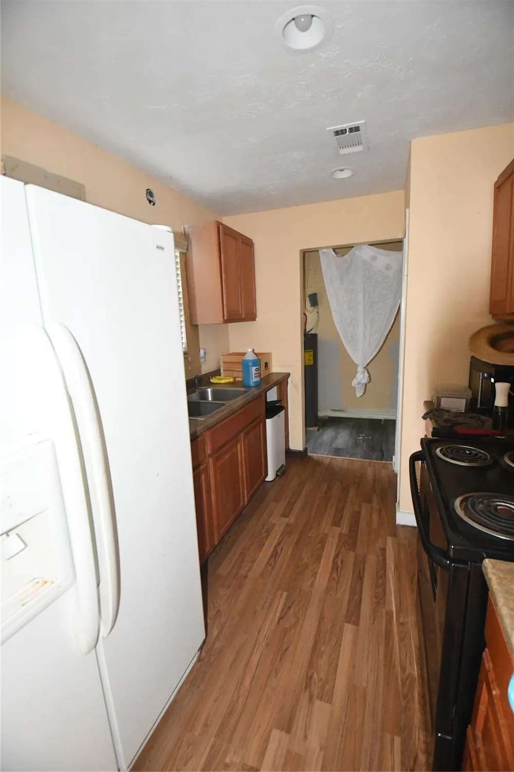401 County Road 2226 Cleveland, TX 77327