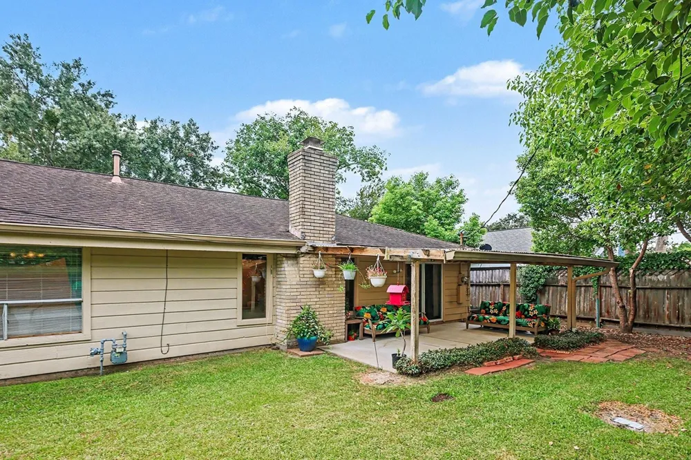 631 Bayview Drive El Lago, TX 77586