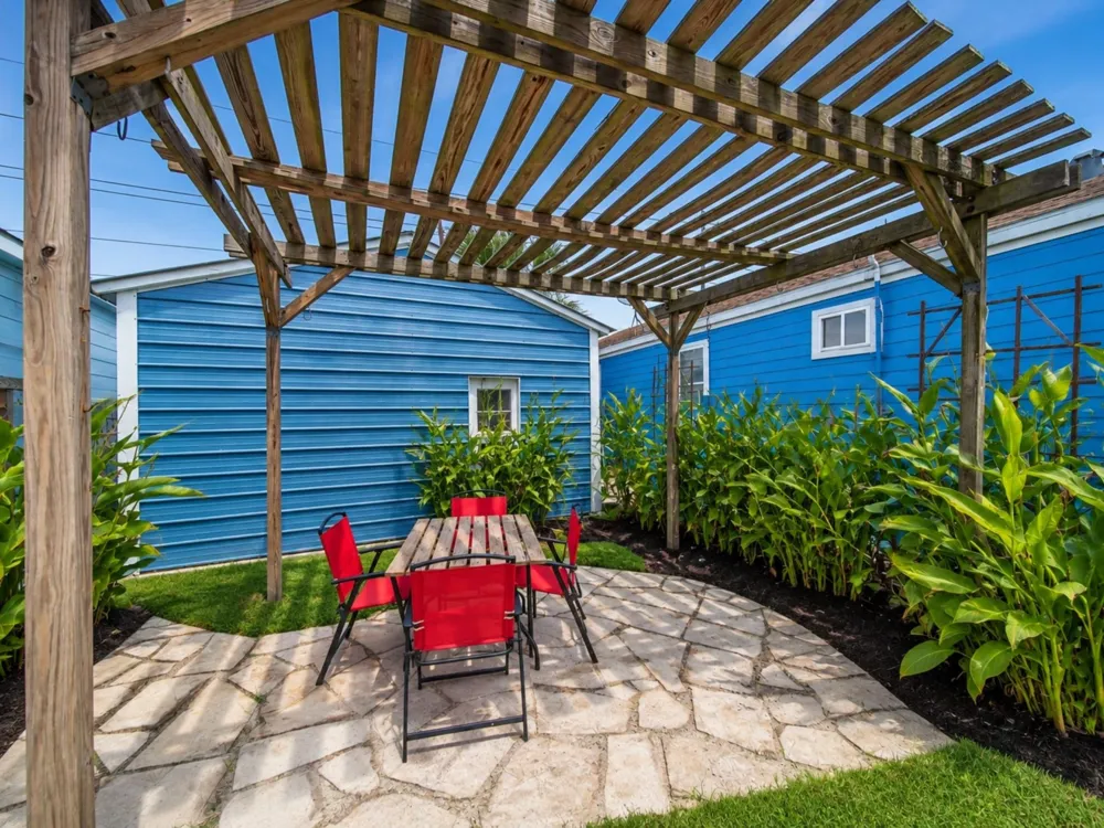 6317 Heards Lane Galveston, TX 77551