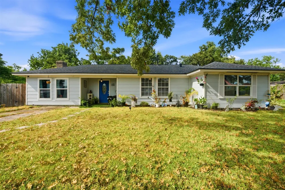 618 S Shady Lane La Porte, TX 77571