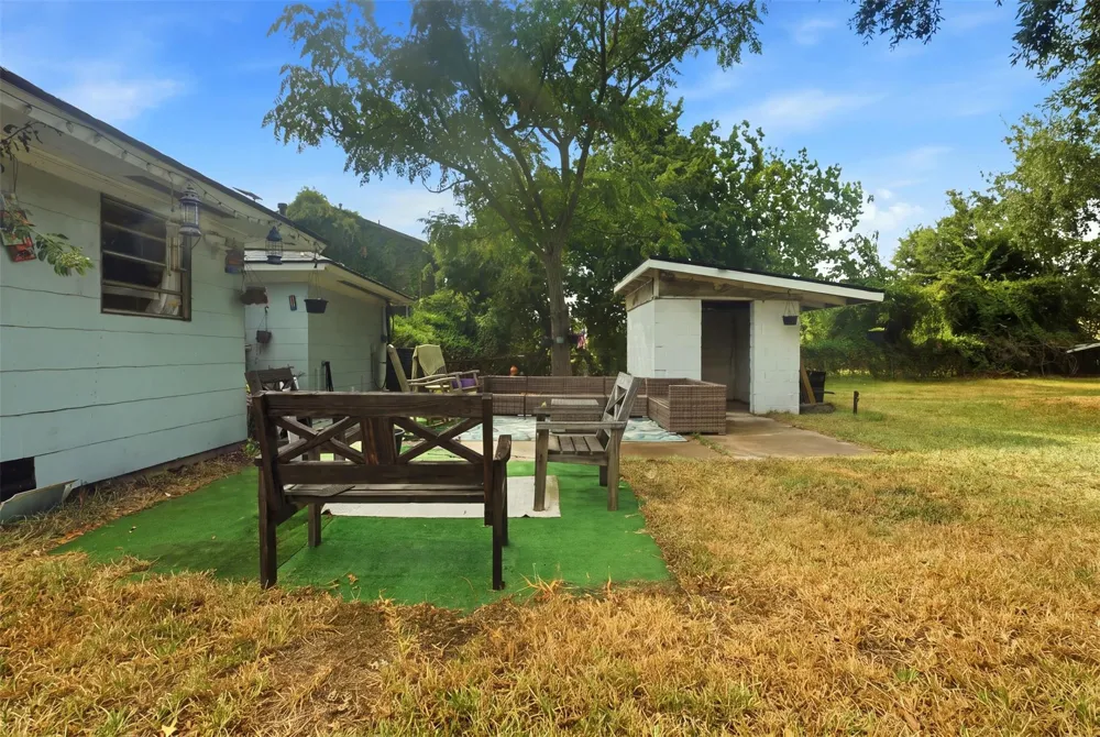 618 S Shady Lane La Porte, TX 77571