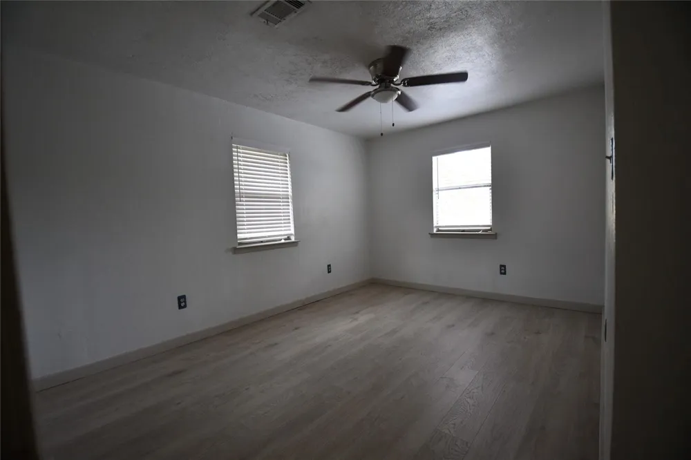 239 County Road 2226 Cleveland, TX 77327