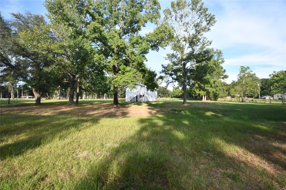 239 County Road 2226 Cleveland, TX 77327