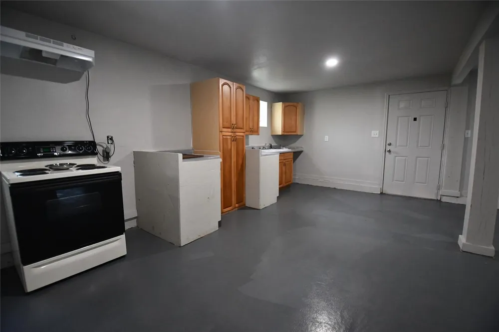 239 County Road 2226 Cleveland, TX 77327