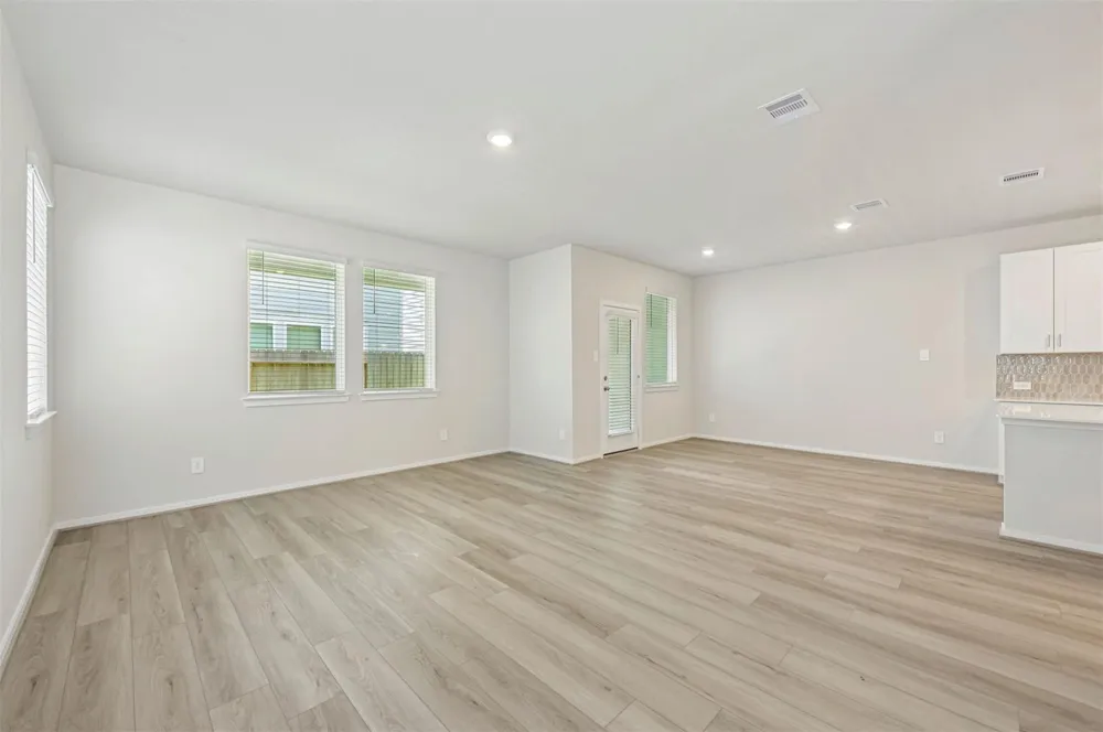 704 Sand Dollar Kemah, TX 77565