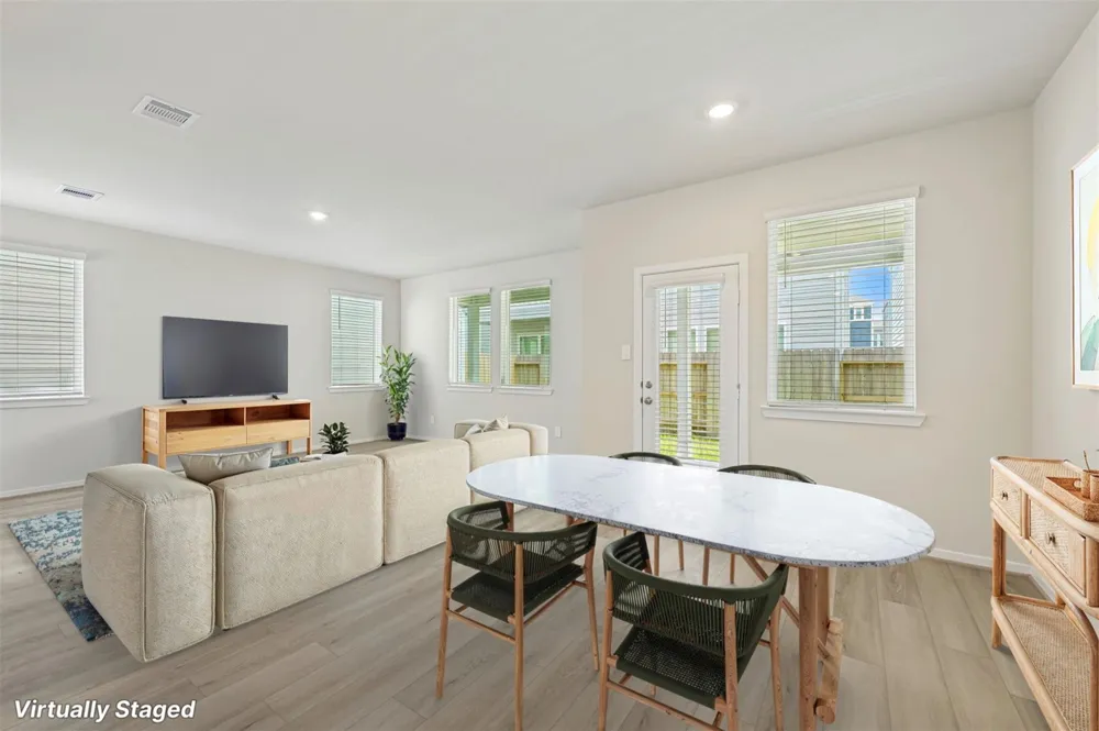 704 Sand Dollar Kemah, TX 77565