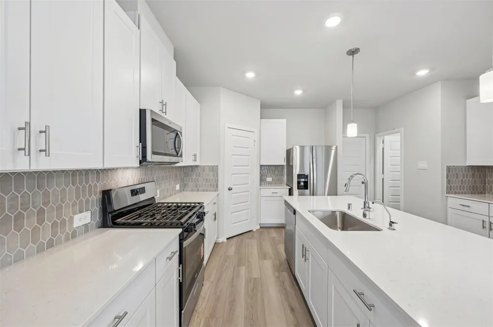 704 Sand Dollar Kemah, TX 77565