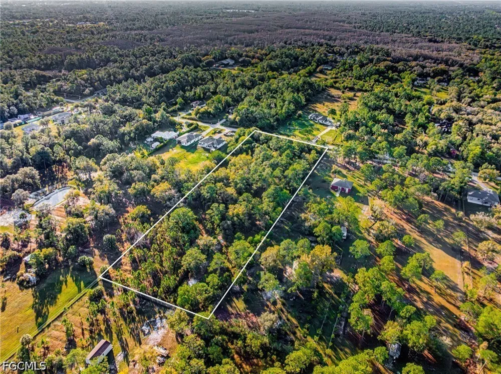 68th Avenue NE Naples, FL 34120