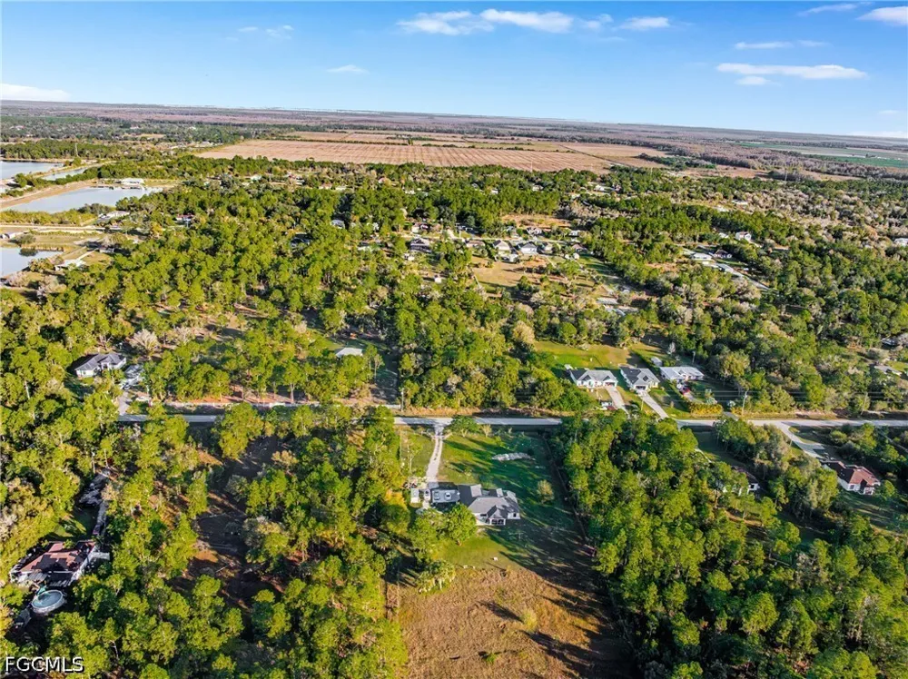 68th Avenue NE Naples, FL 34120