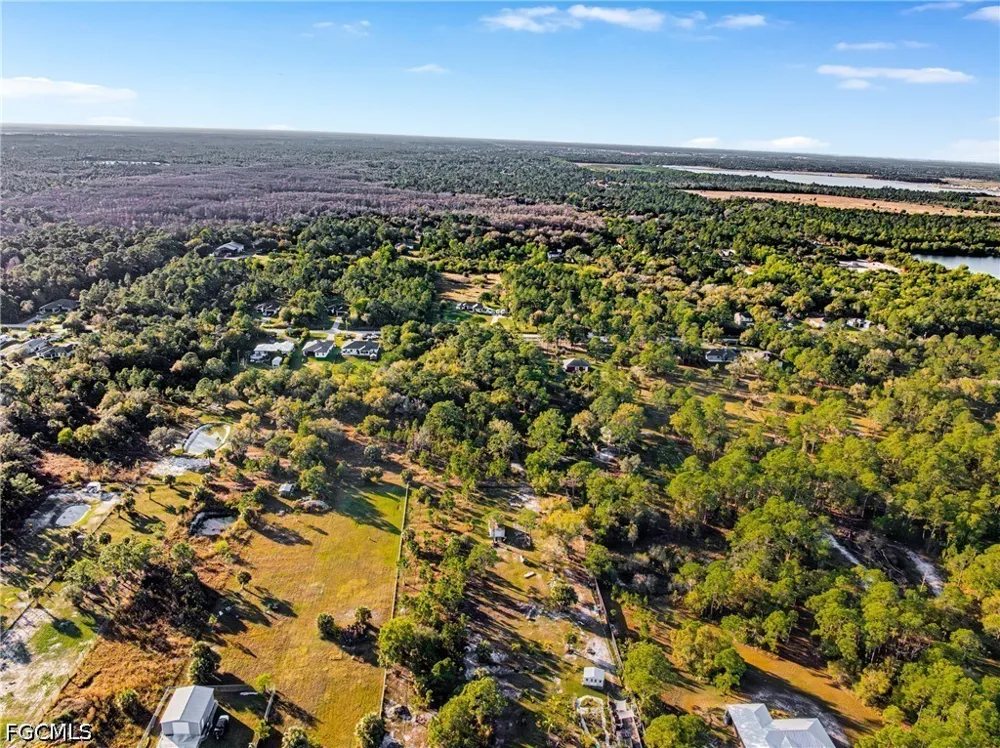 68th Avenue NE Naples, FL 34120