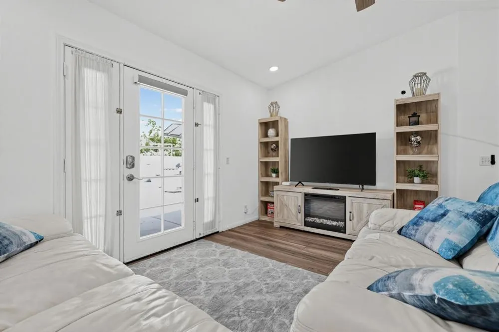44795 Cabrillo Avenue Palm Desert, CA 92260