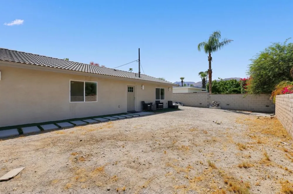 44795 Cabrillo Avenue Palm Desert, CA 92260