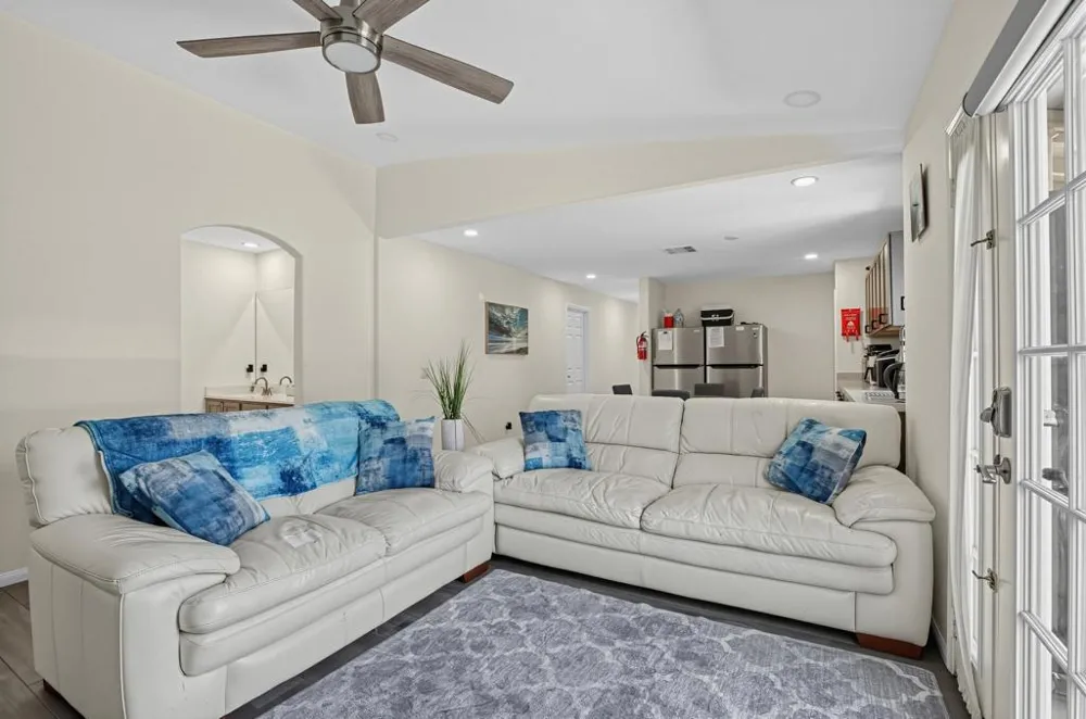 44795 Cabrillo Avenue Palm Desert, CA 92260