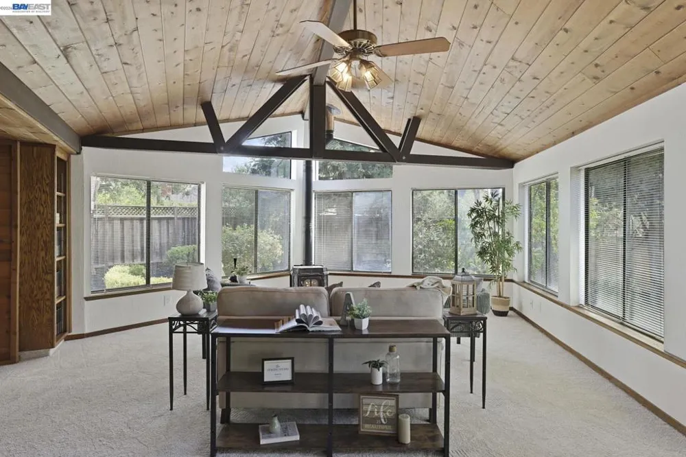 553 Bell Ave Livermore, CA 94550