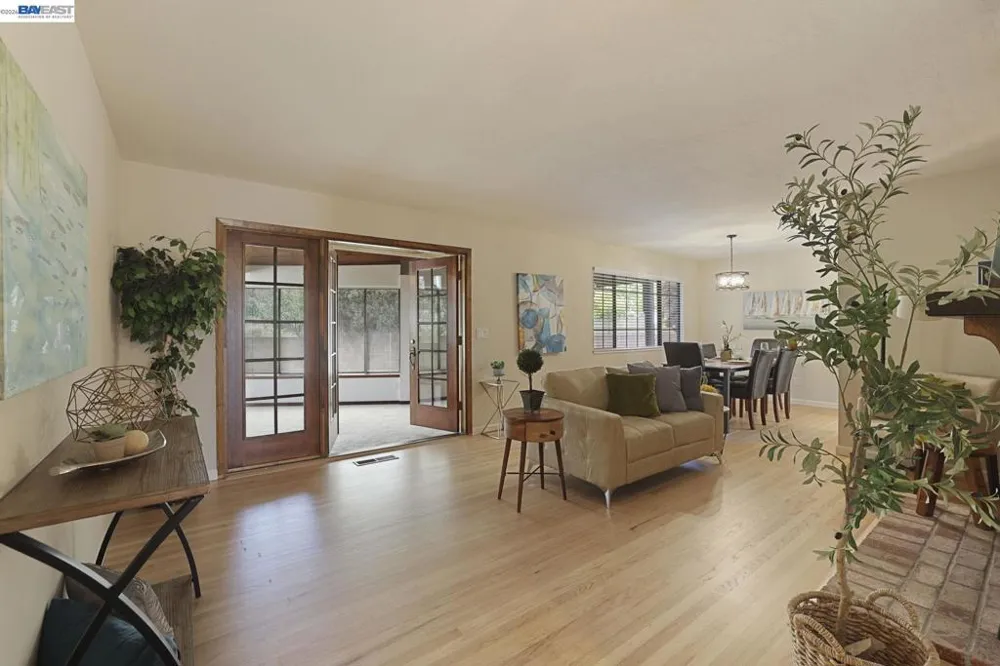 553 Bell Ave Livermore, CA 94550