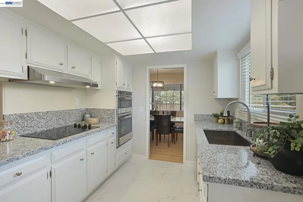 553 Bell Ave Livermore, CA 94550
