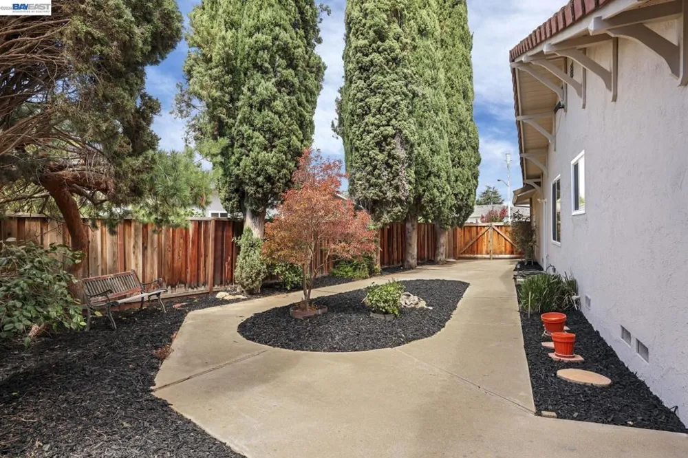 553 Bell Ave Livermore, CA 94550