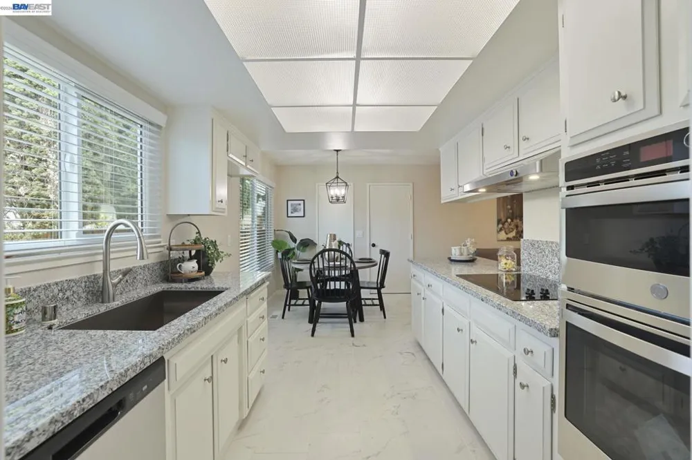 553 Bell Ave Livermore, CA 94550