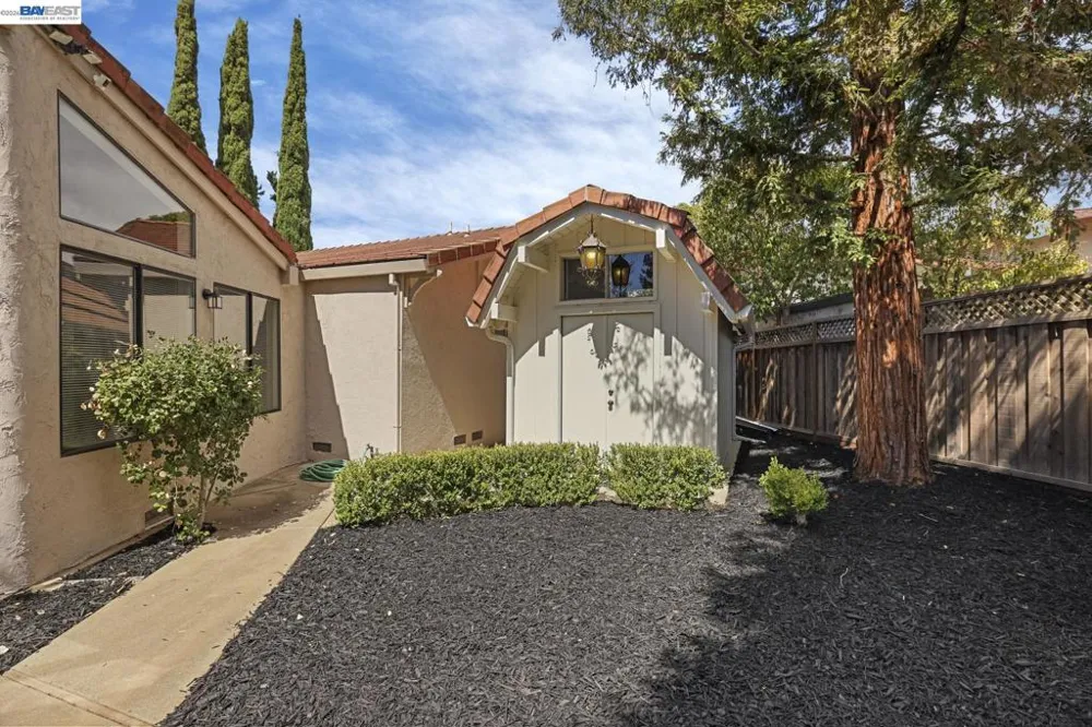553 Bell Ave Livermore, CA 94550