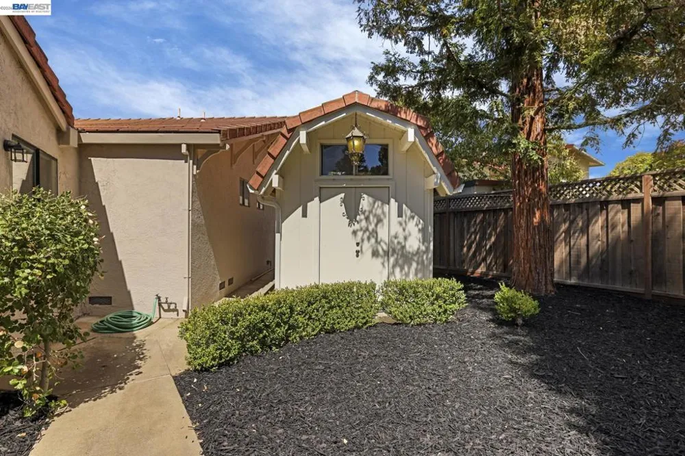 553 Bell Ave Livermore, CA 94550