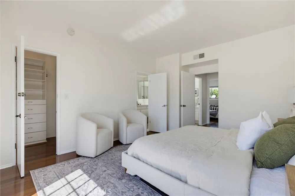 3647 Keystone Avenue #2 Los Angeles, CA 90034