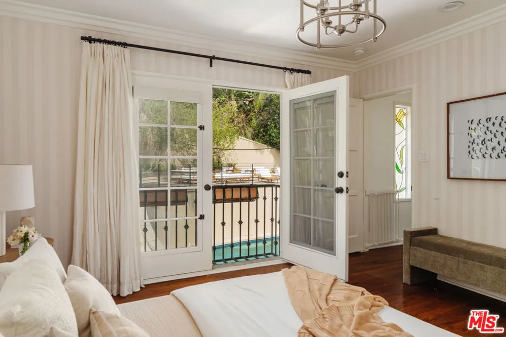 3617 Lankershim Boulevard Los Angeles, CA 90068