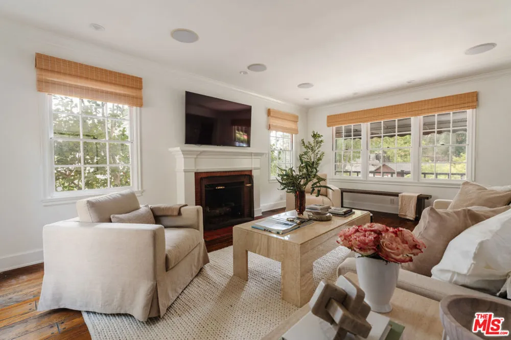 3617 Lankershim Boulevard Los Angeles, CA 90068
