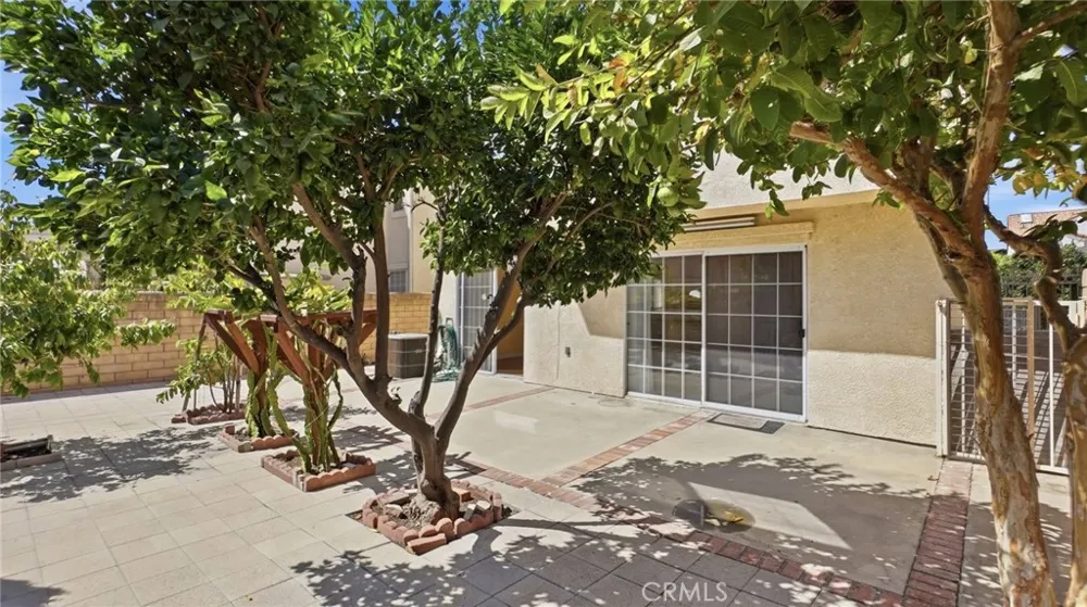 7432 Bellingham Ave North Hollywood, CA 91605